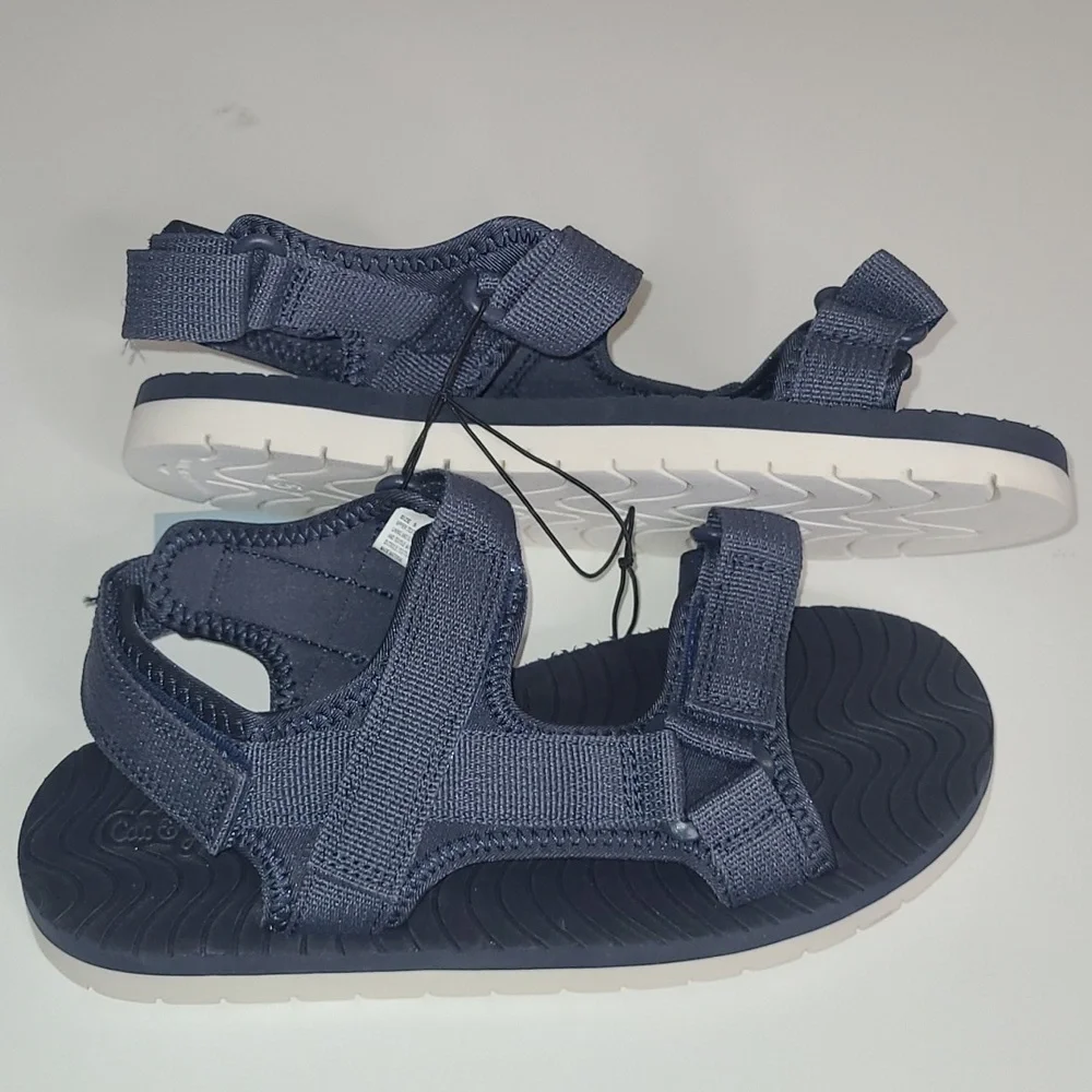 New with tags! Cat & Jack Boys Emery size 5 blue summer strap sandals